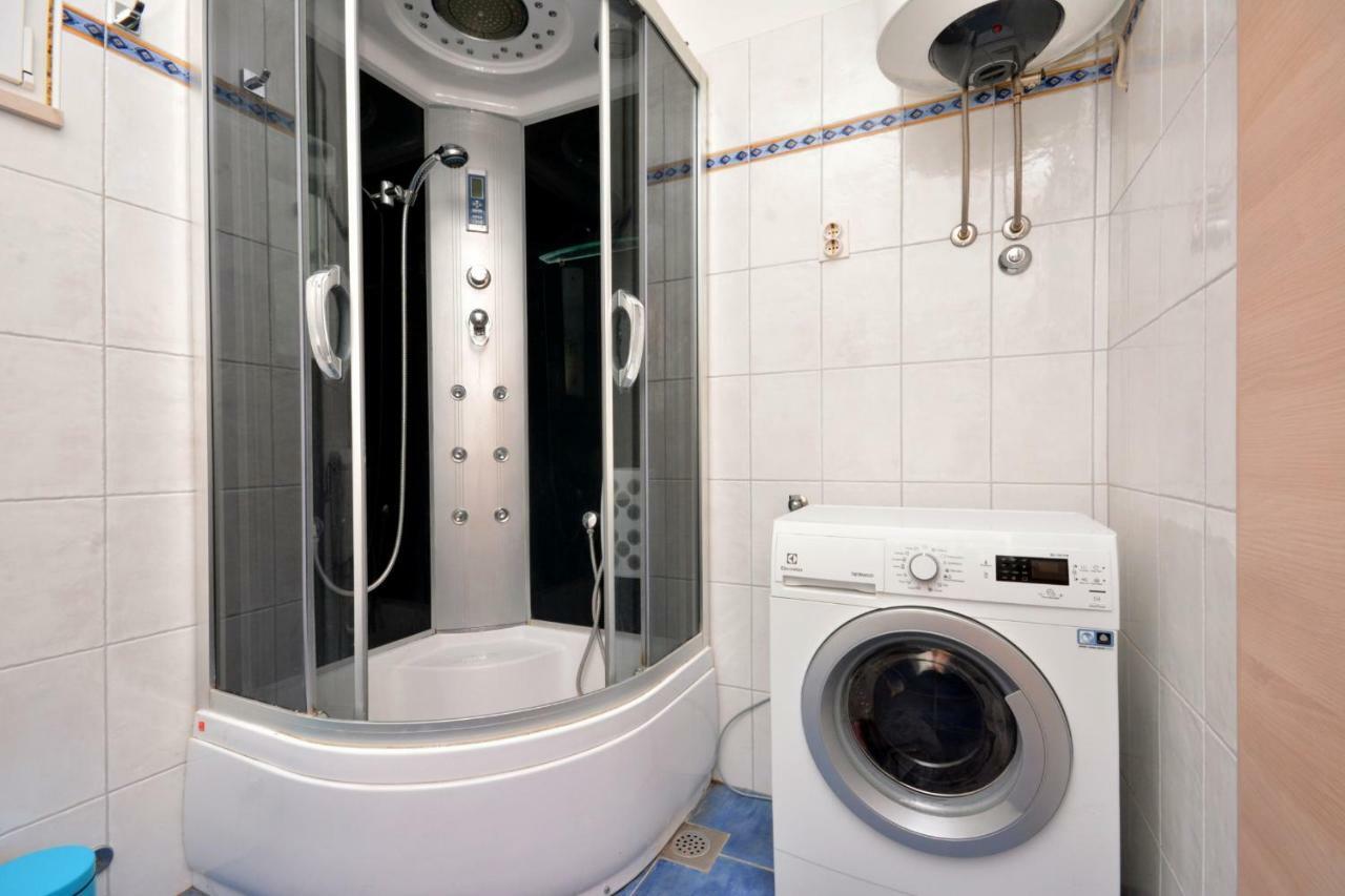 M & M Apartment Podstrana Luaran gambar
