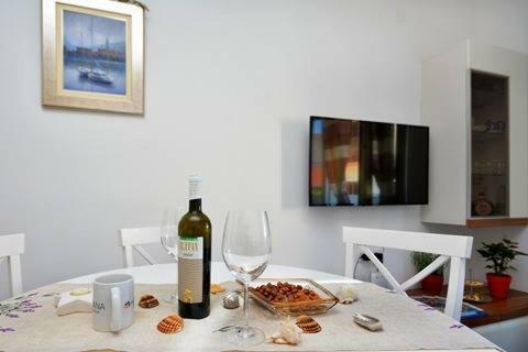 M & M Apartment Podstrana Luaran gambar